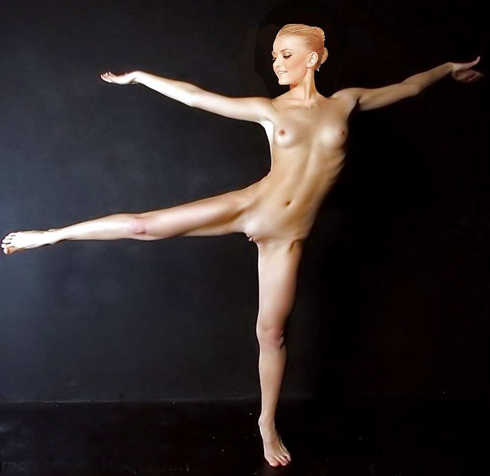 Сексуальные балерины позируют без одежды порно фото бесплатно