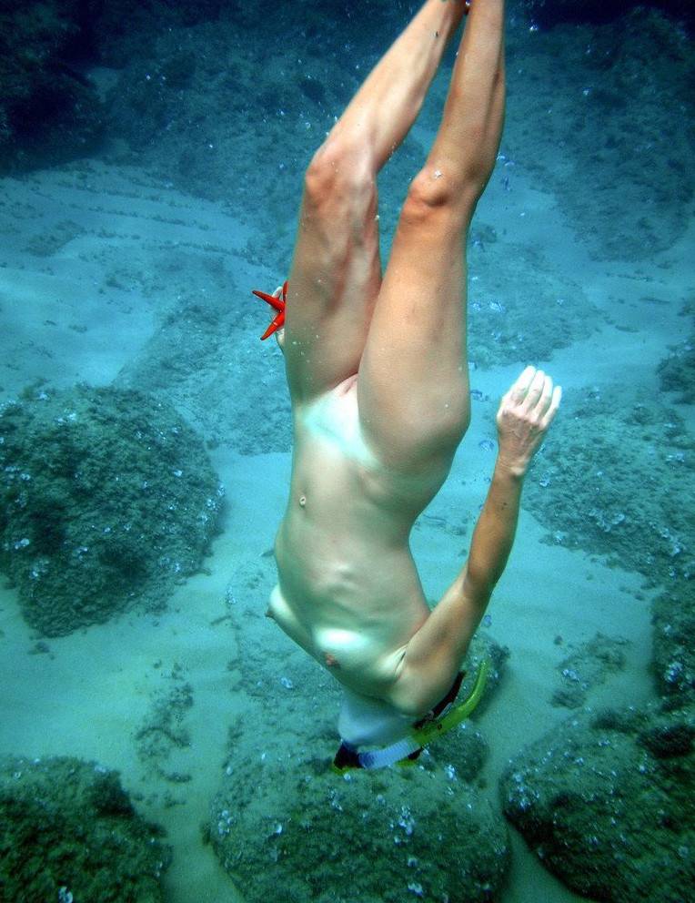 Diving nude