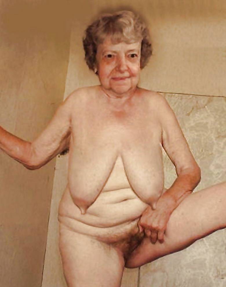 Very Old Granny tits to the navel