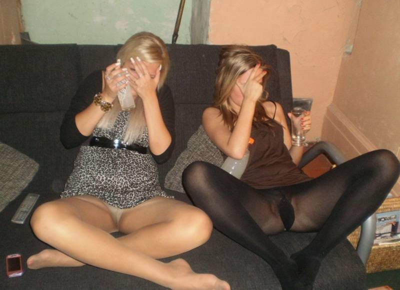 Фото: 💥 Пьяные девушки в колготках